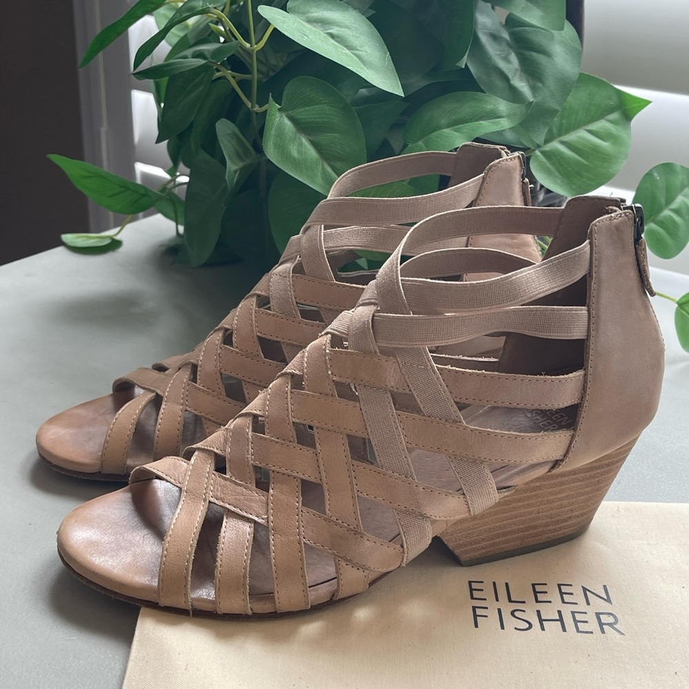 Eileen Fisher Wedge Sandal Platinum Matte Metallic Leather Size 8